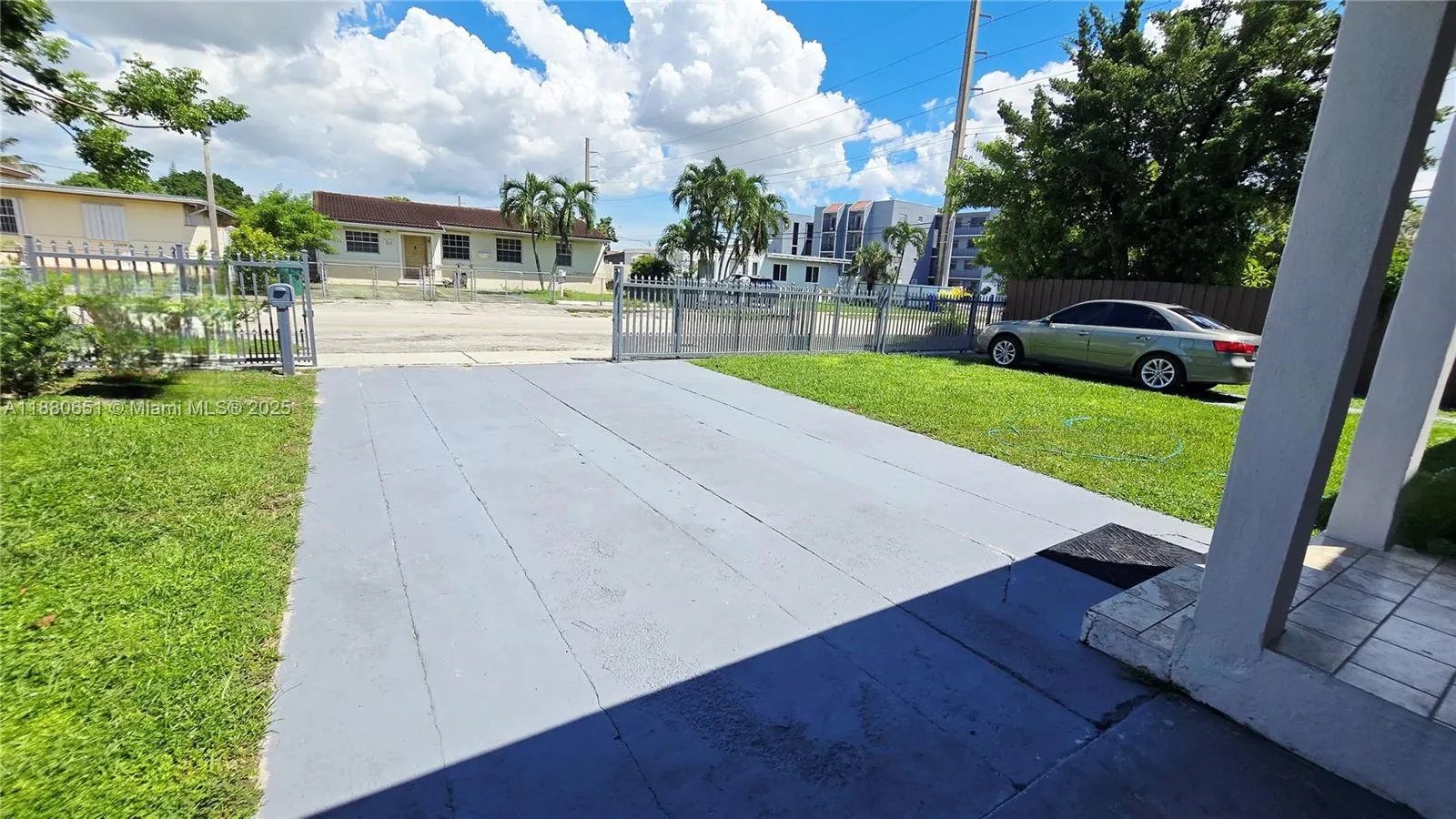 50 NW 68th Ct