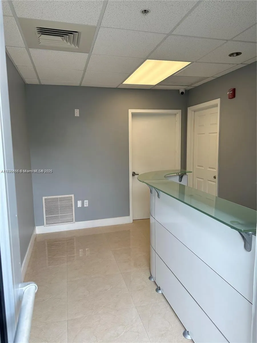 11251 NW 20th St, #106