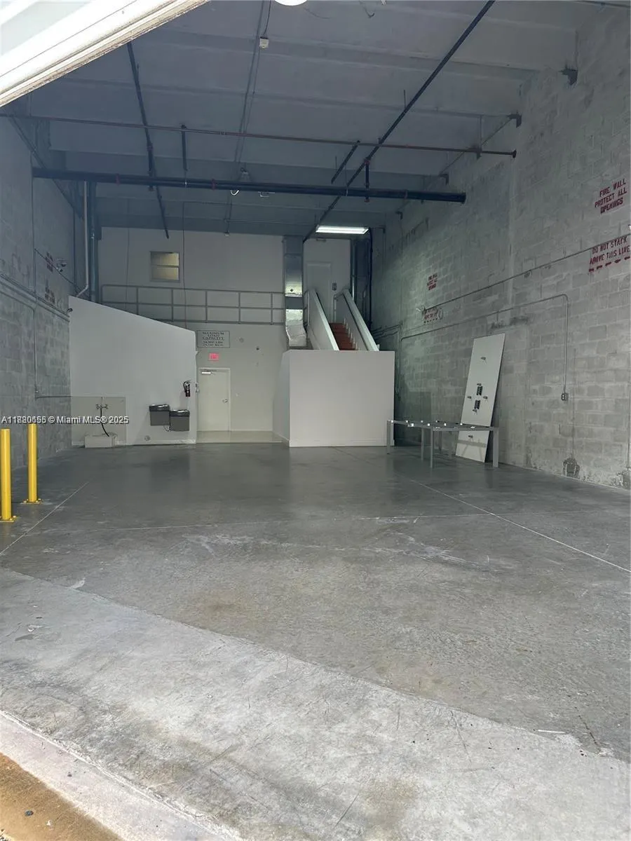 11251 NW 20th St, #106