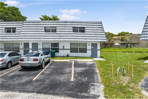 2021 NW 59th Ter