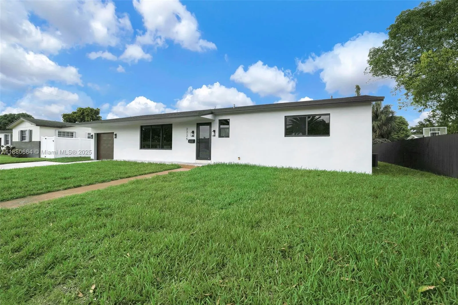 2225 NW 195th St