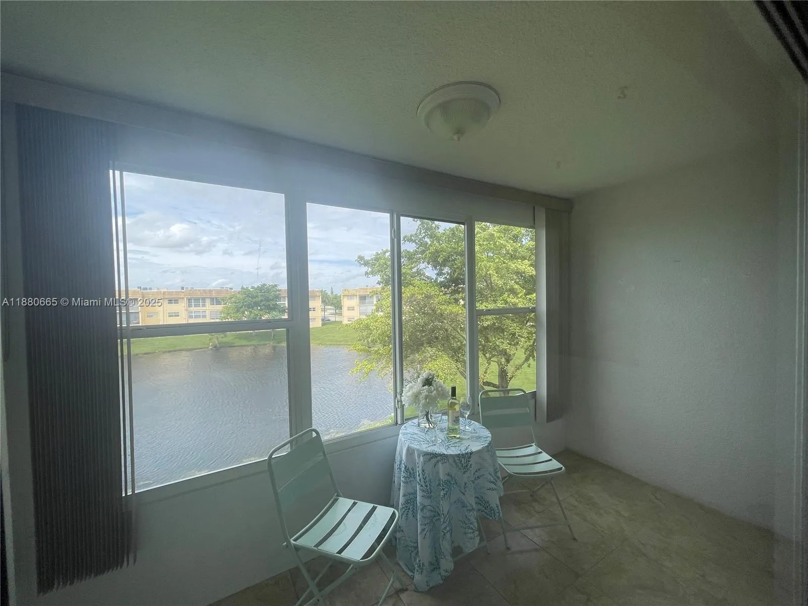 8345 Sunrise Lakes Blvd, #309