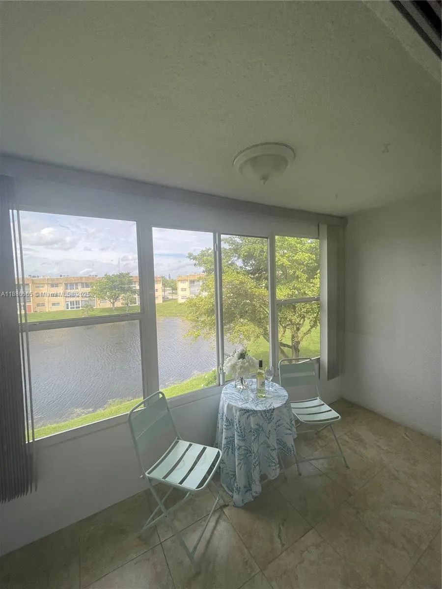 8345 Sunrise Lakes Blvd, #309
