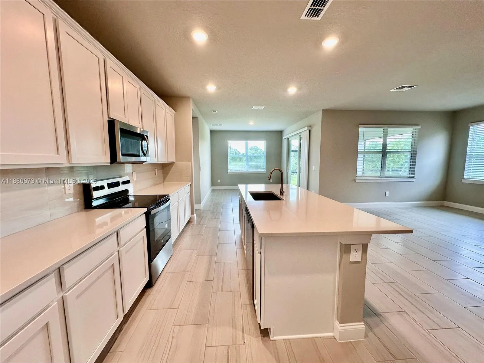9035 Dahlia Cir, #9035