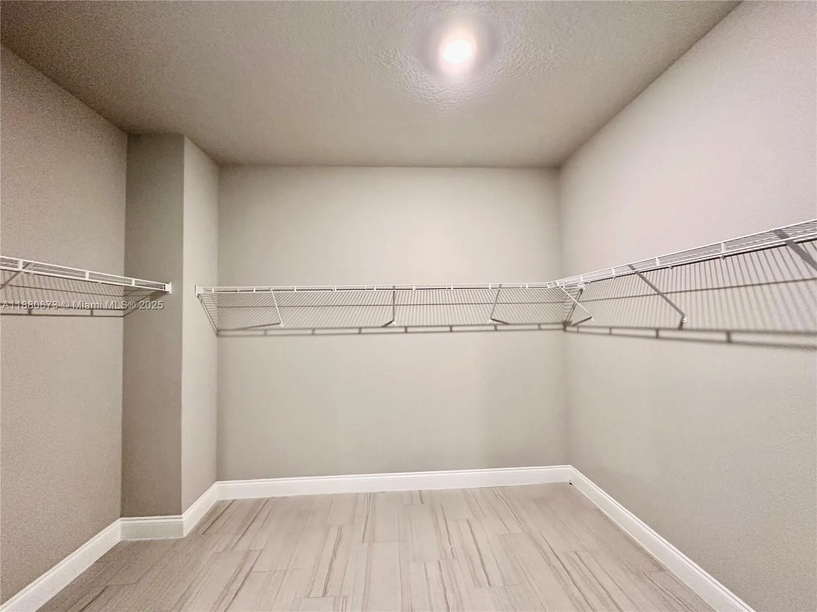 9035 Dahlia Cir, #9035