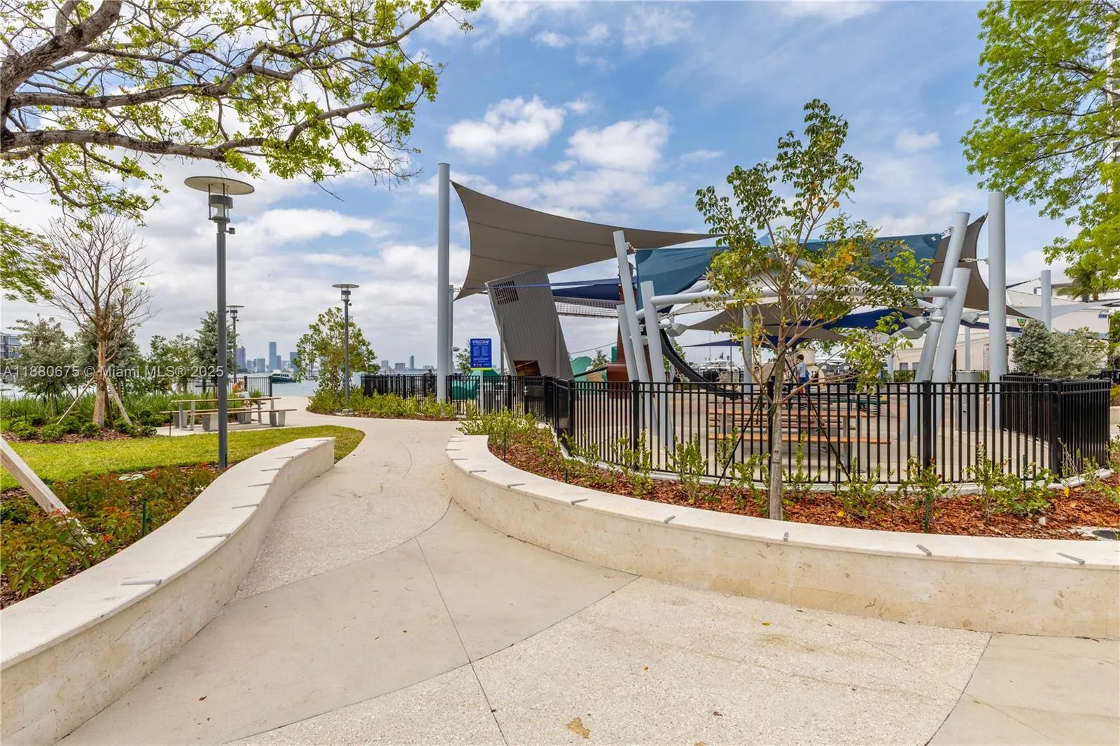 1800 Sunset Harbour Dr, #815