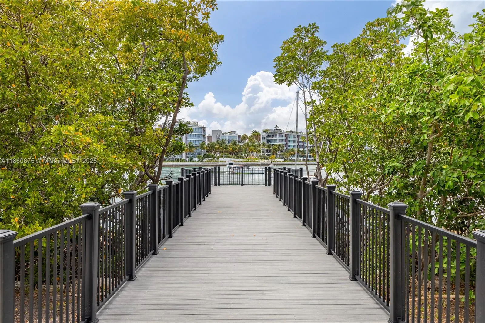 1800 Sunset Harbour Dr, #815