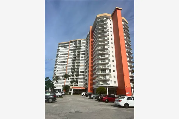 1351 NE Miami Gardens Dr