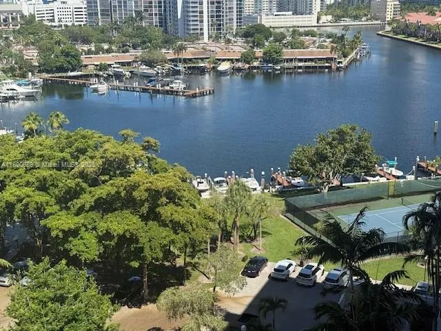 500 Three Islands Blvd, #822