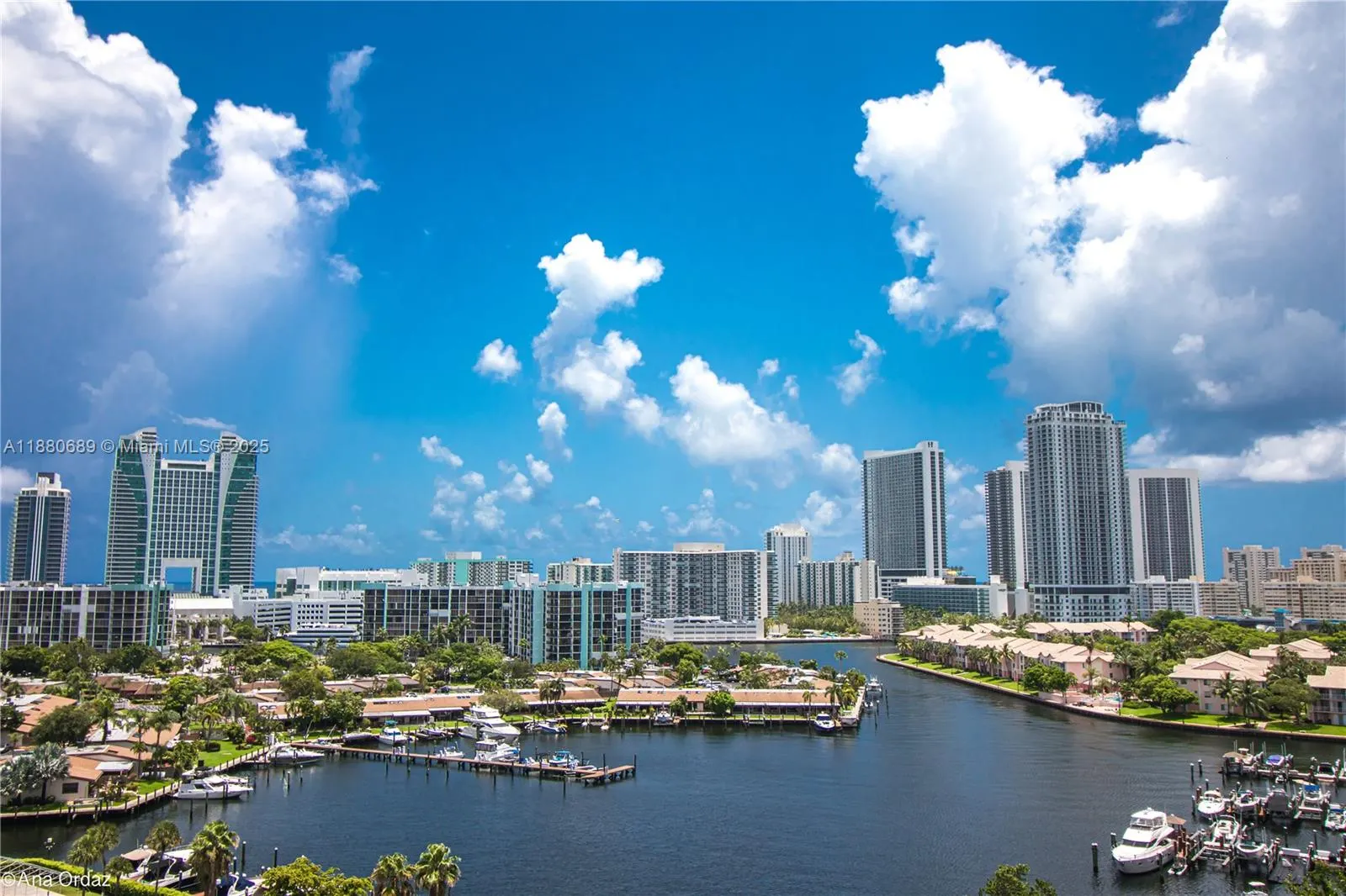500 Three Islands Blvd, #822