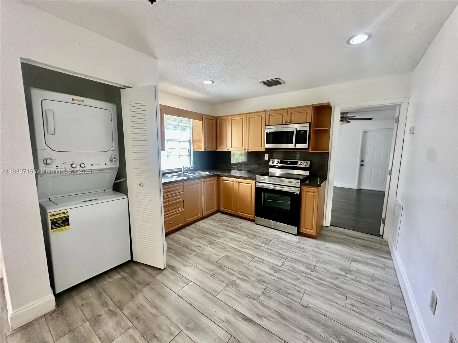 5519 NW 4th Ave, #5519
