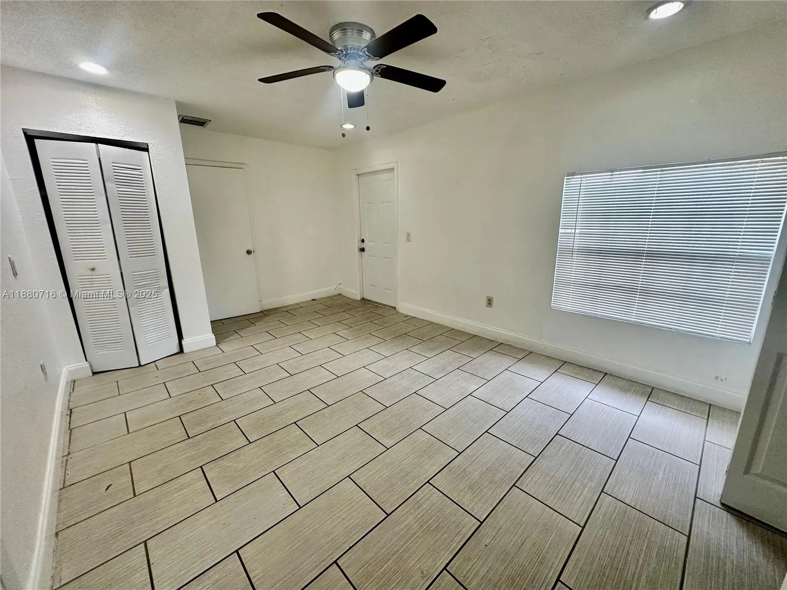 5519 NW 4th Ave, #5519