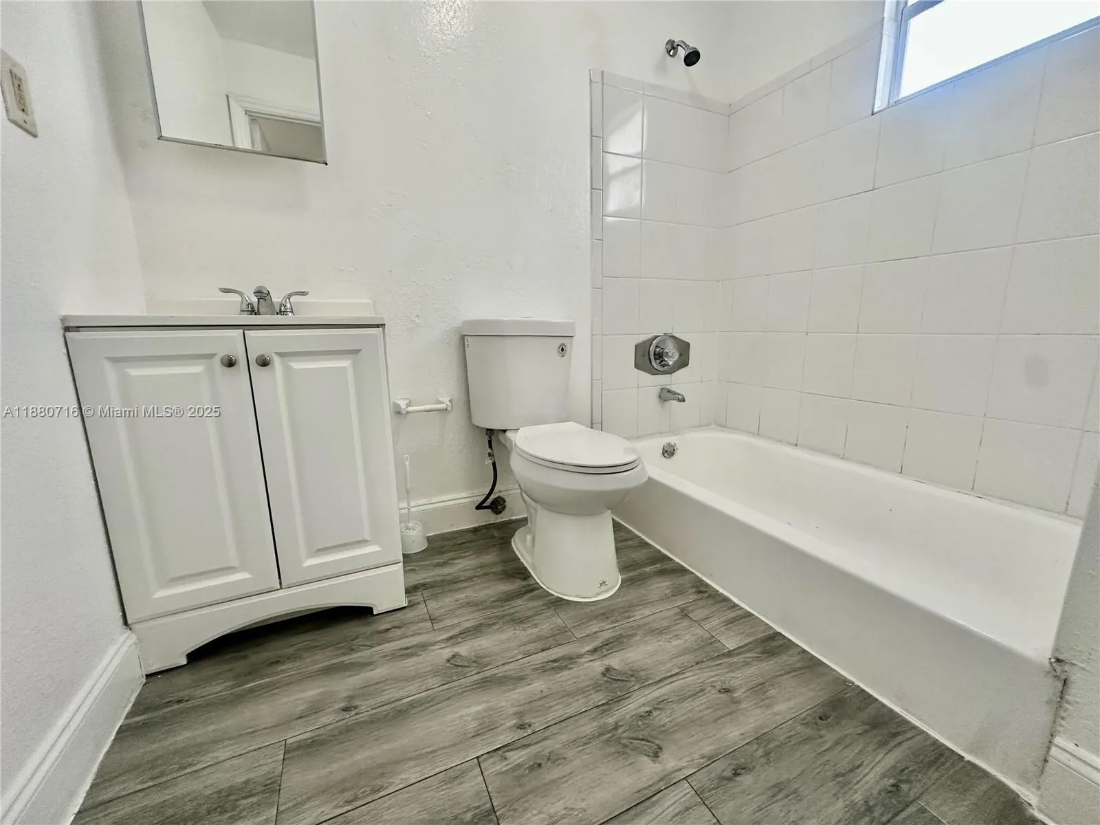 5519 NW 4th Ave, #5519