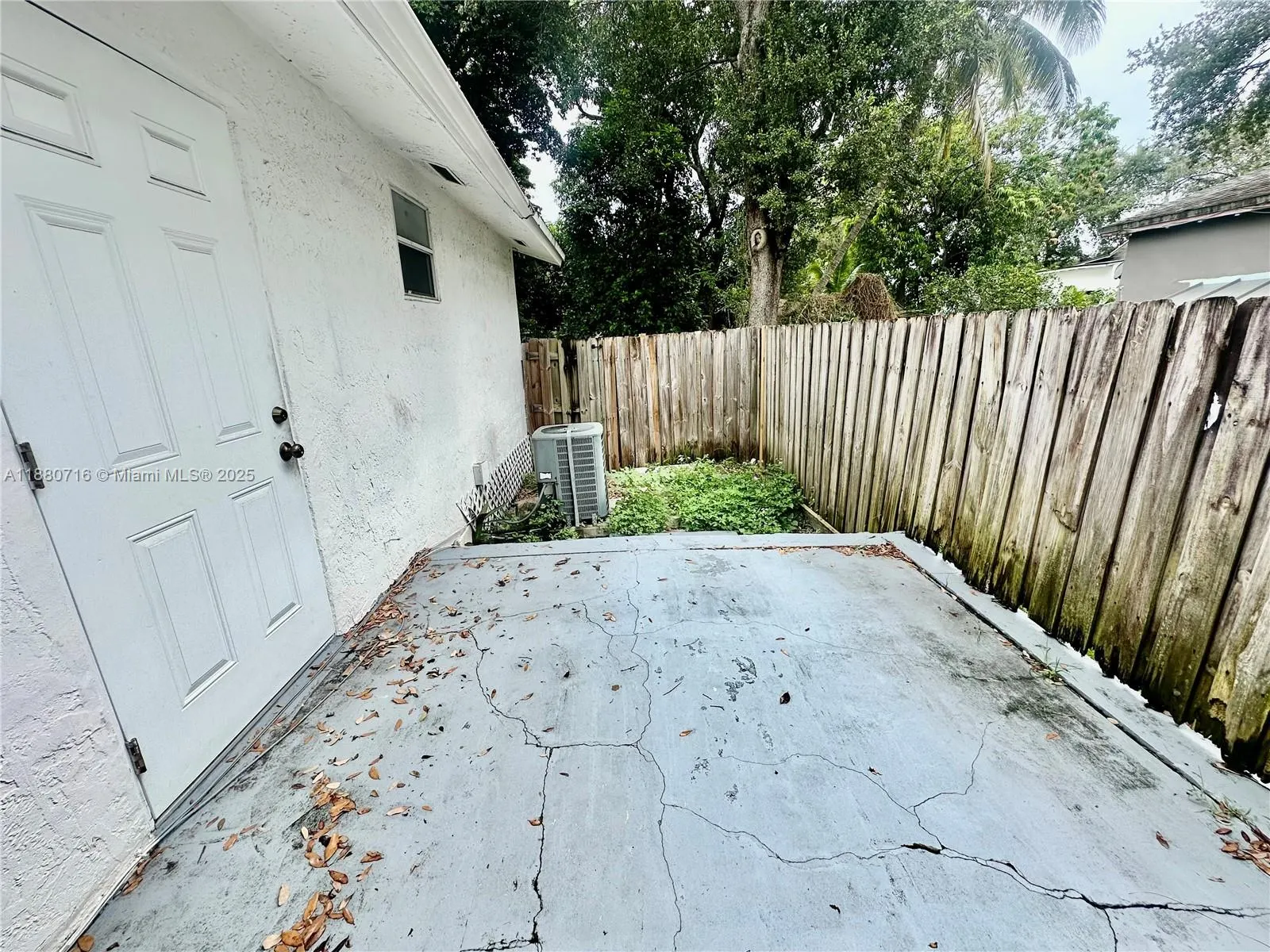 5519 NW 4th Ave, #5519