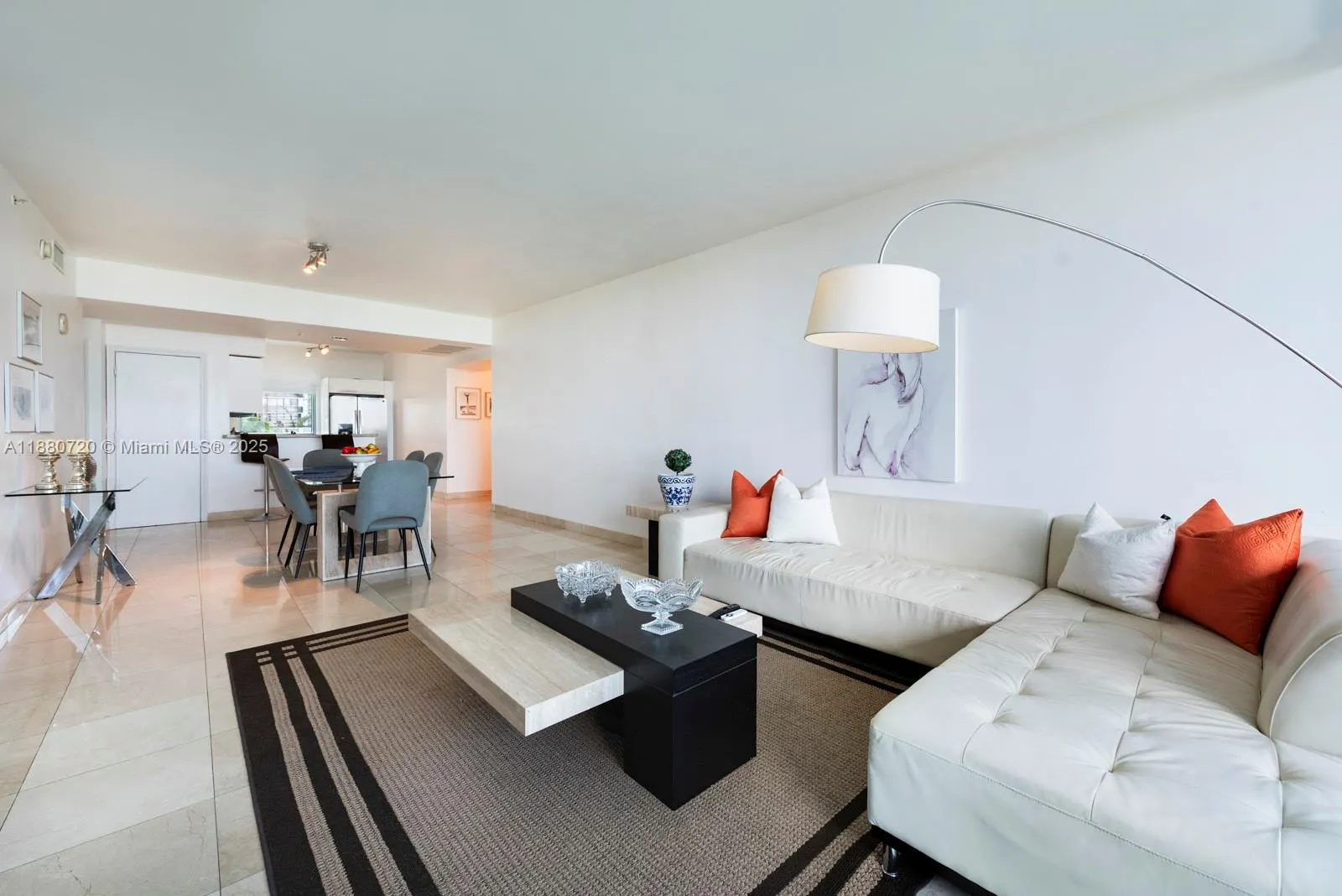 601 NE 36th St, #803