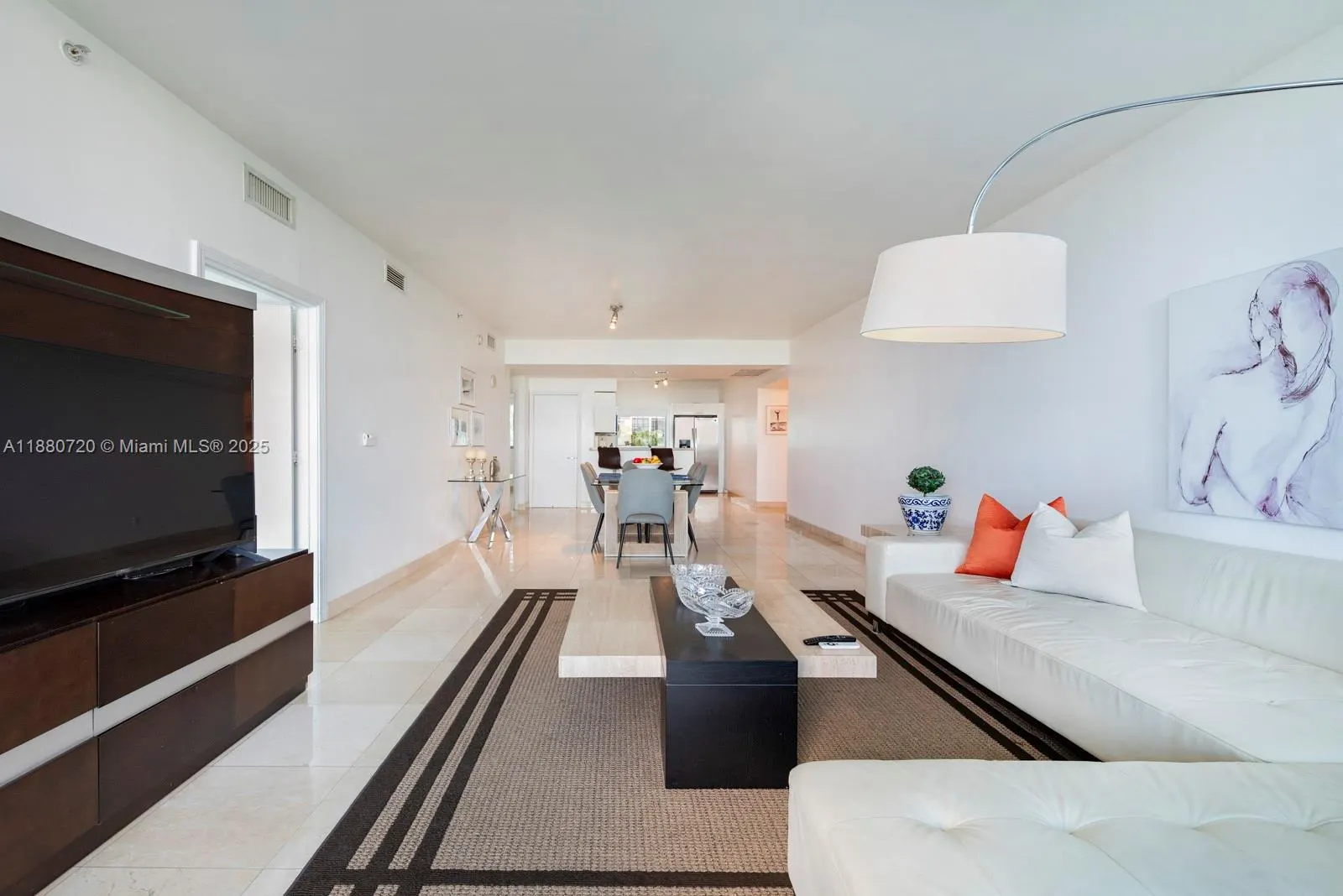 601 NE 36th St, #803