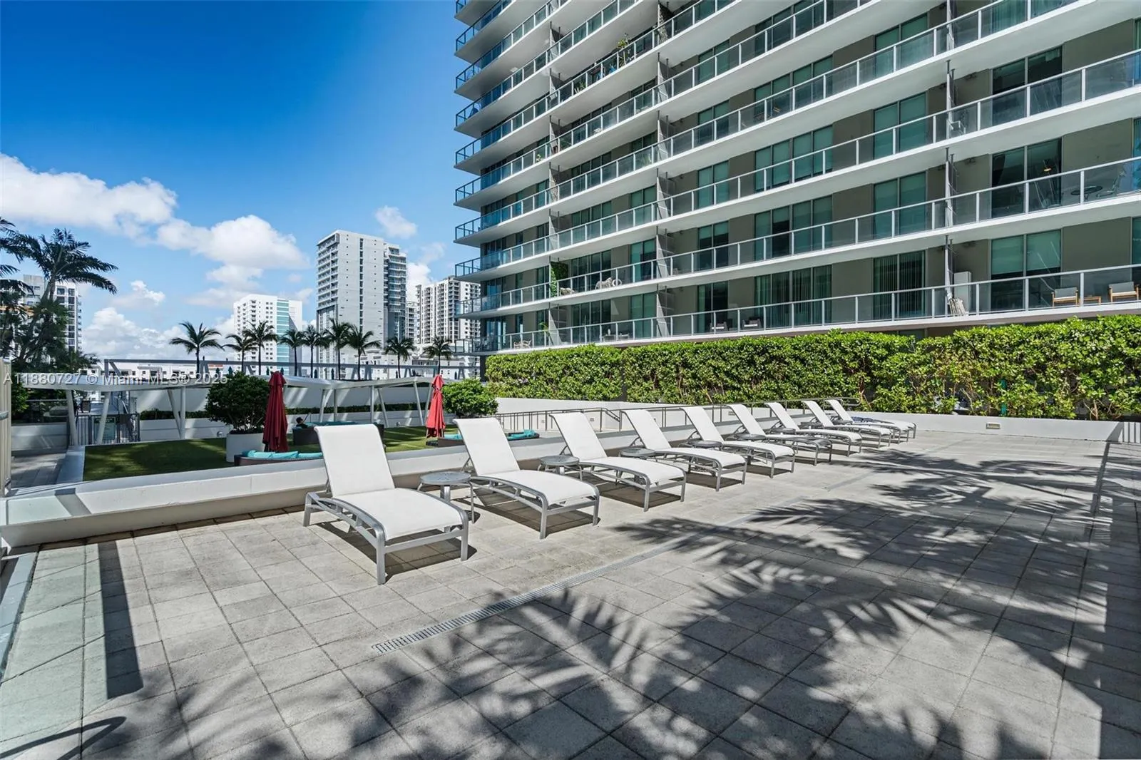 1111 SW 1st Ave, #2721-N