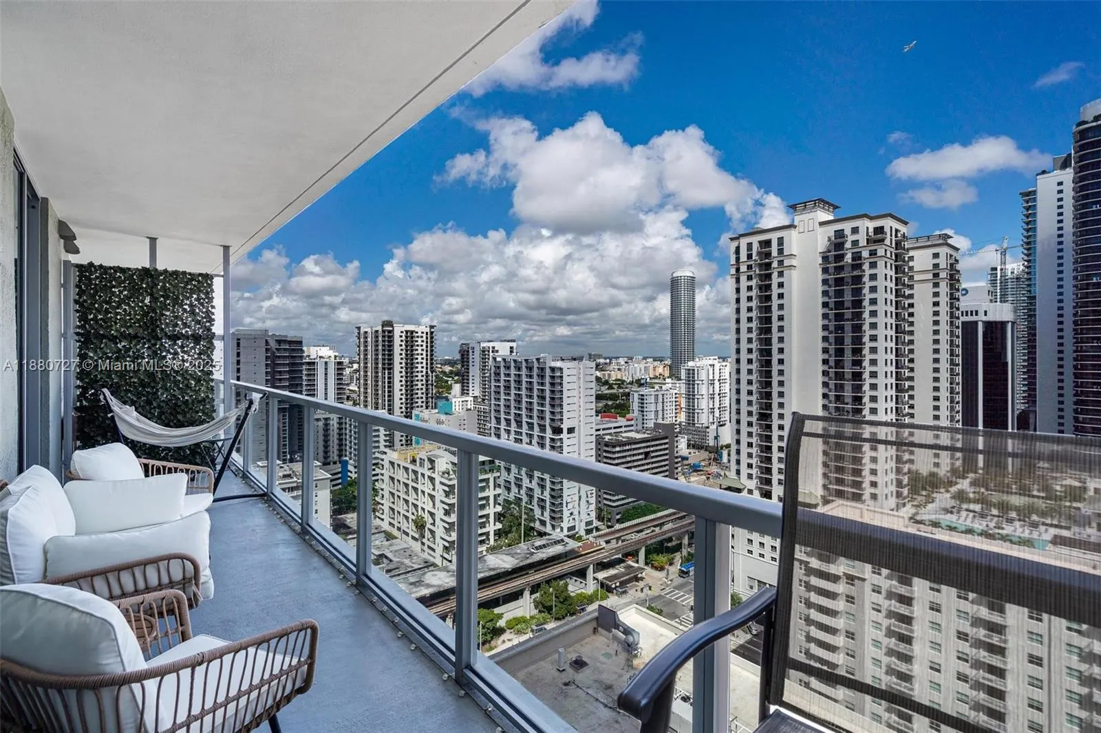 1111 SW 1st Ave, #2721-N