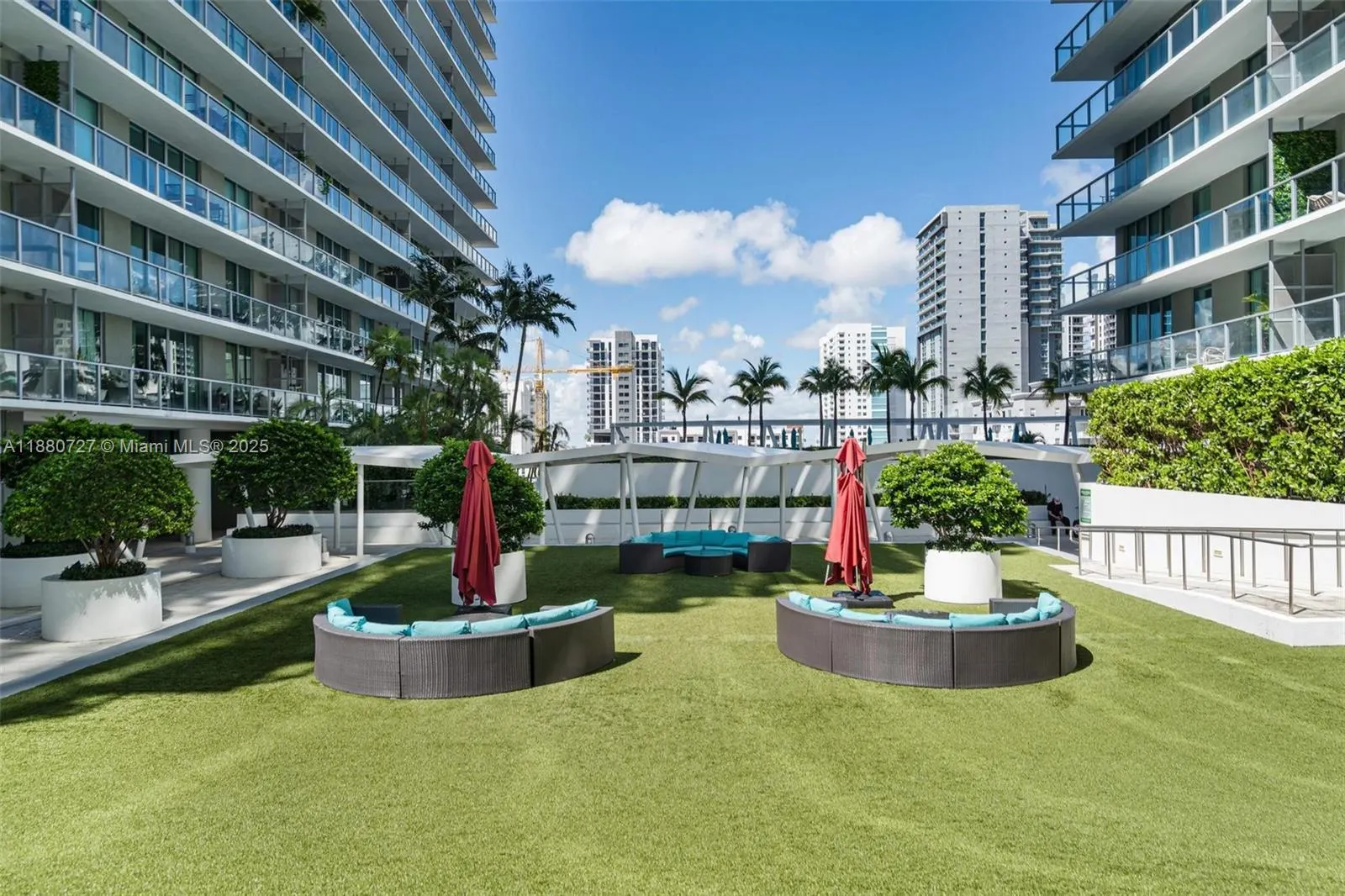 1111 SW 1st Ave, #2721-N