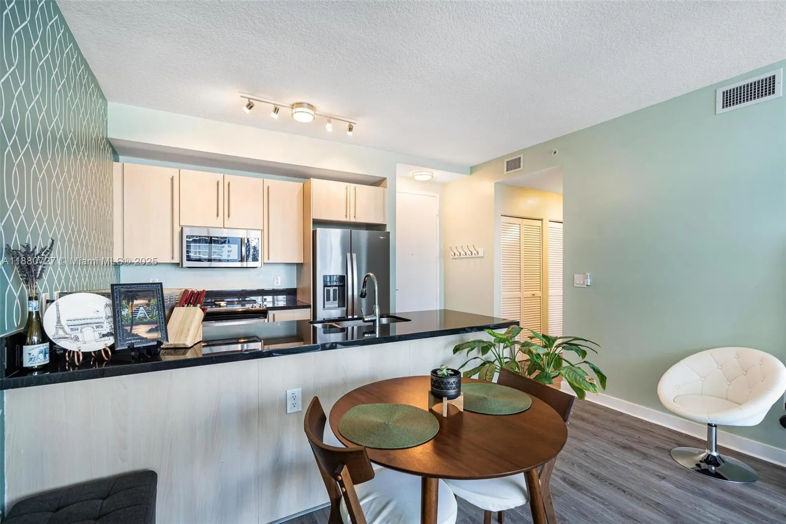1111 SW 1st Ave, #2721-N
