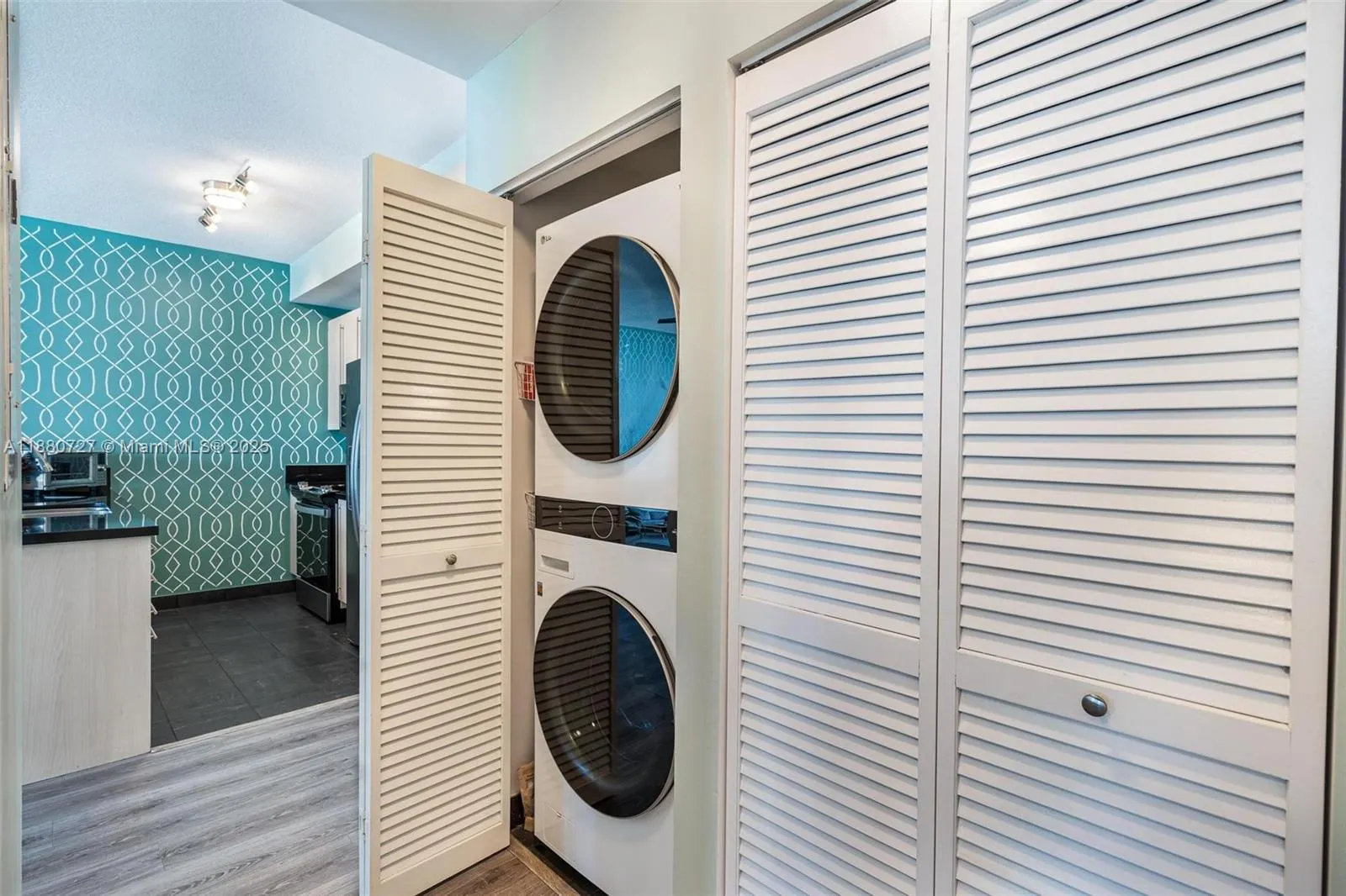 1111 SW 1st Ave, #2721-N