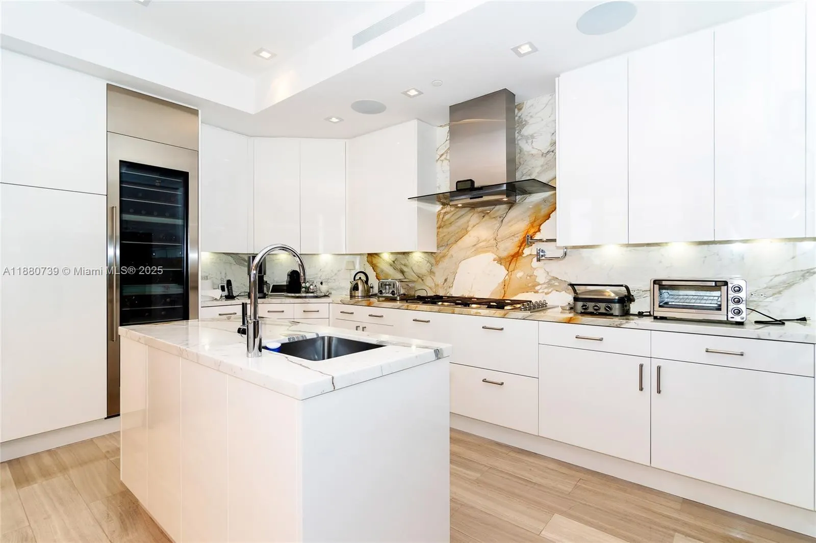 17749 Collins Ave, #3801