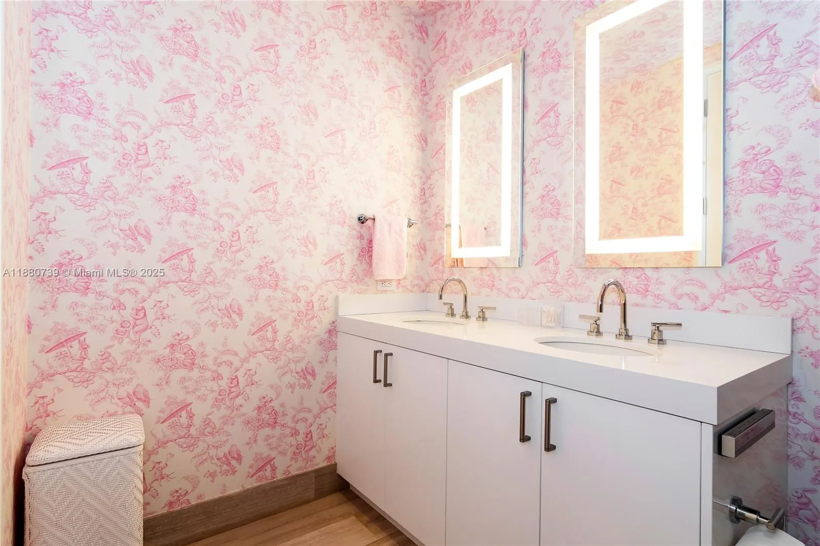 17749 Collins Ave, #3801