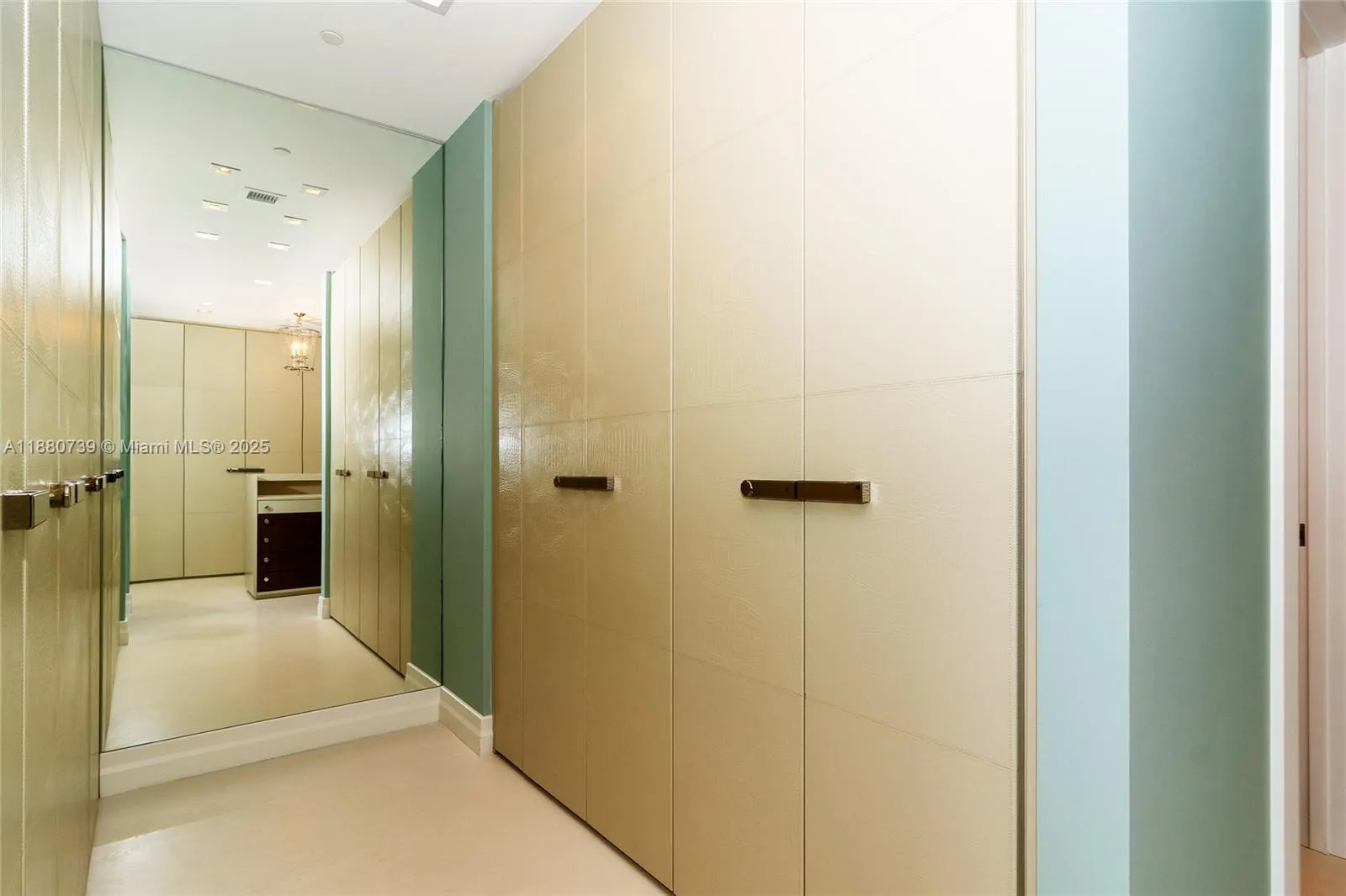 17749 Collins Ave, #3801