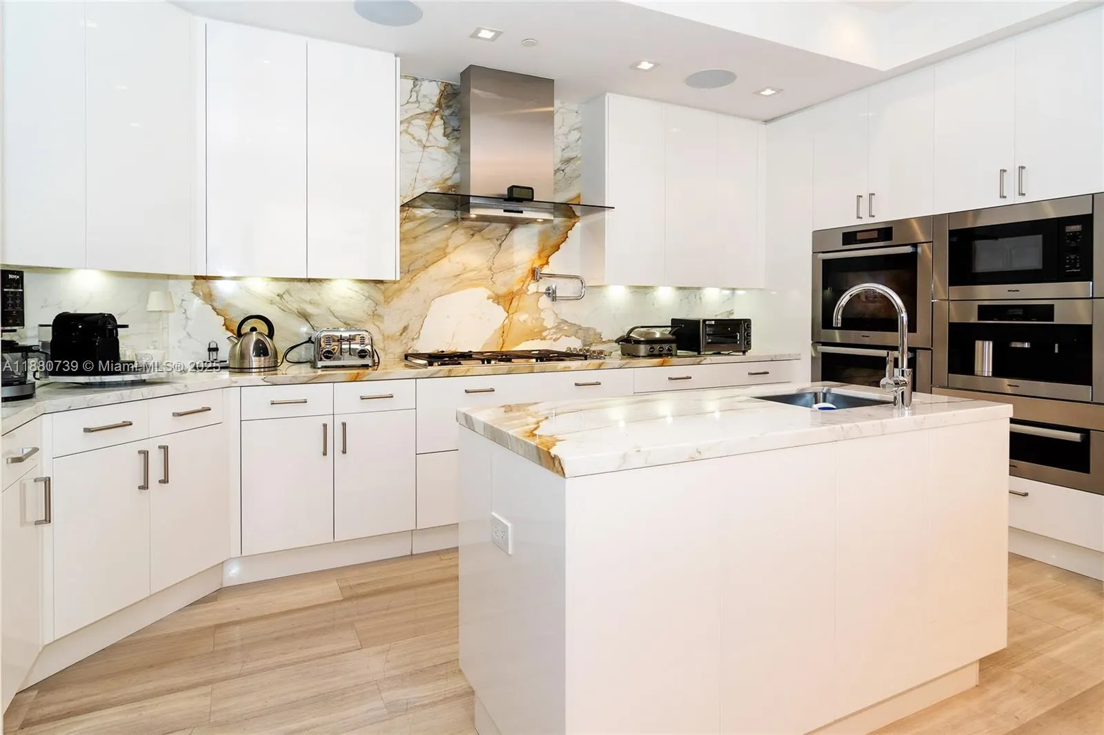 17749 Collins Ave, #3801