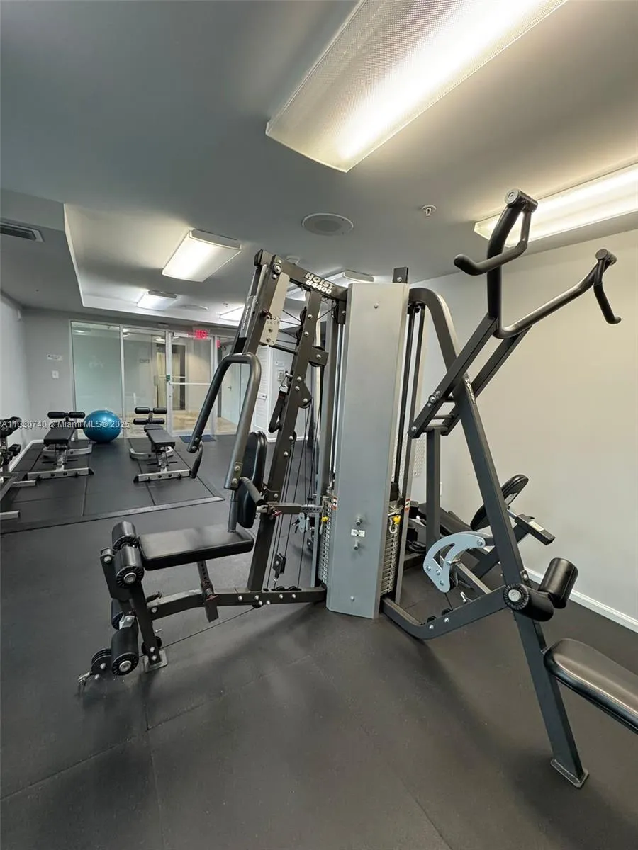 2021 SW 3rd Ave, #903