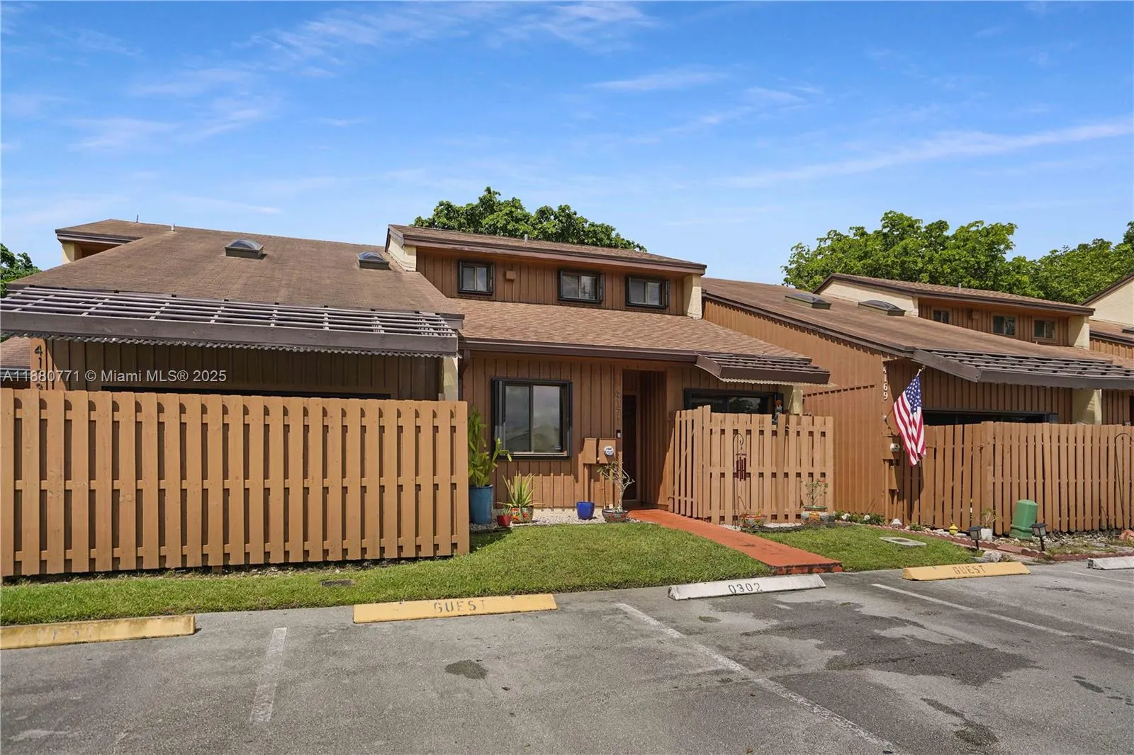 4171 SW 85th Ave
