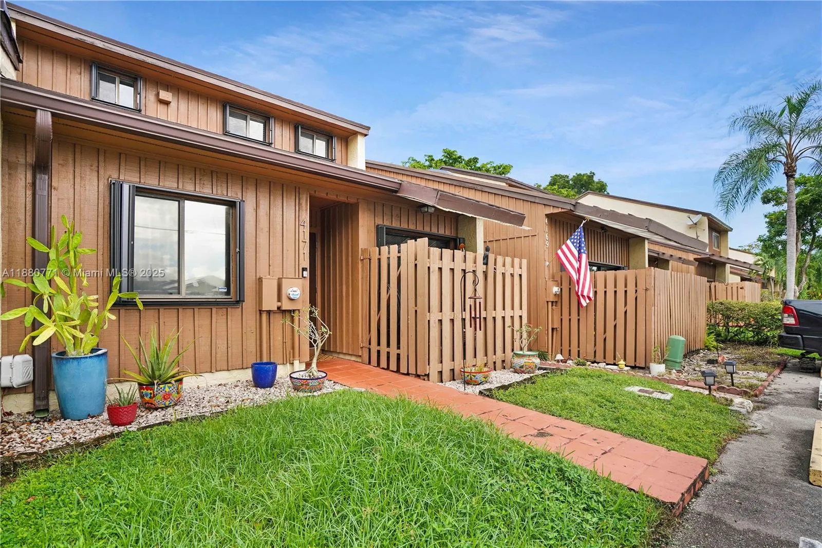 4171 SW 85th Ave