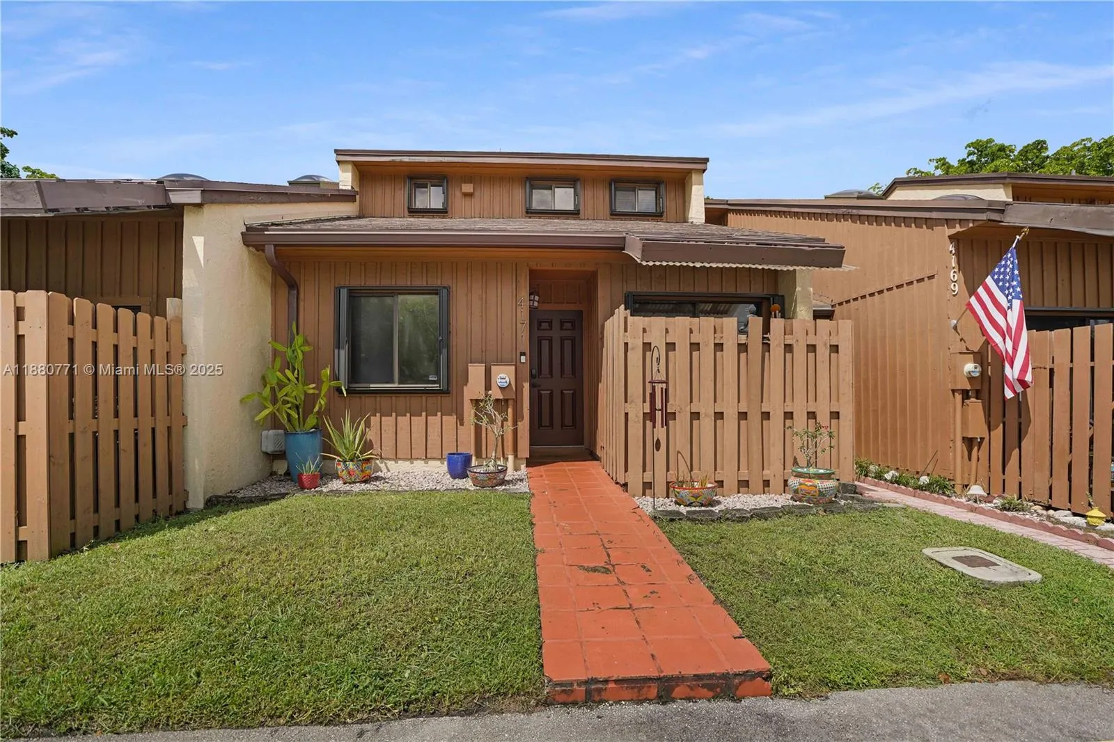 4171 SW 85th Ave