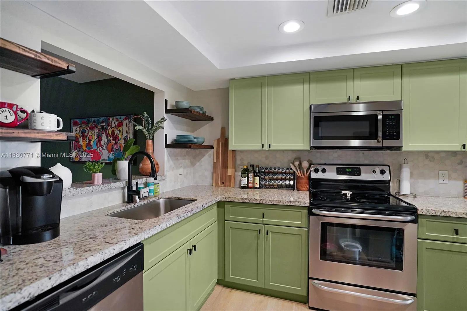 4171 SW 85th Ave