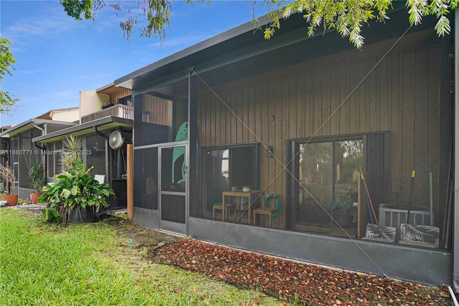 4171 SW 85th Ave