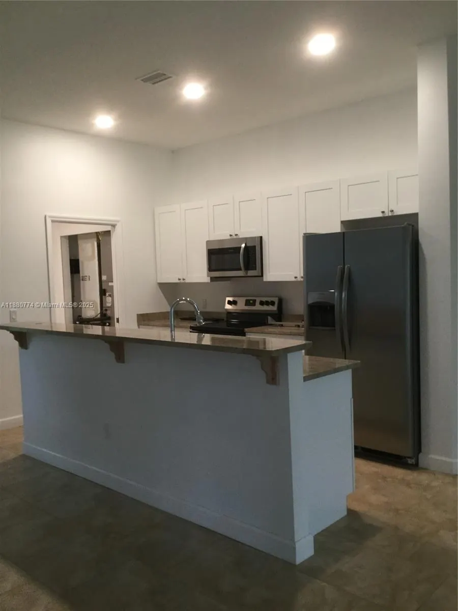 1855 SW 17th Ave SW