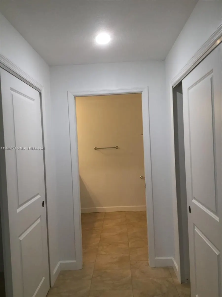 1855 SW 17th Ave SW