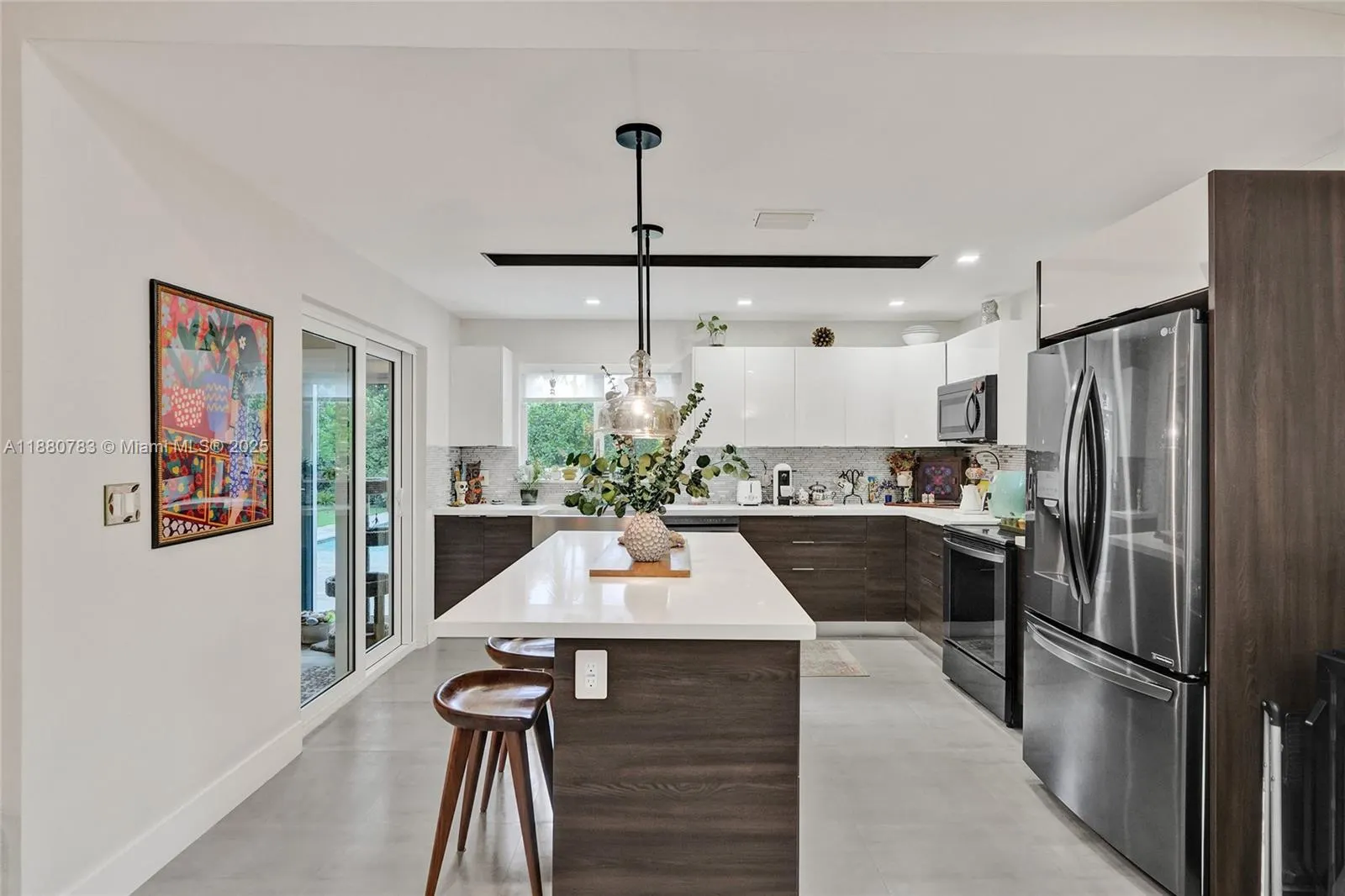 910 SW 23rd Rd