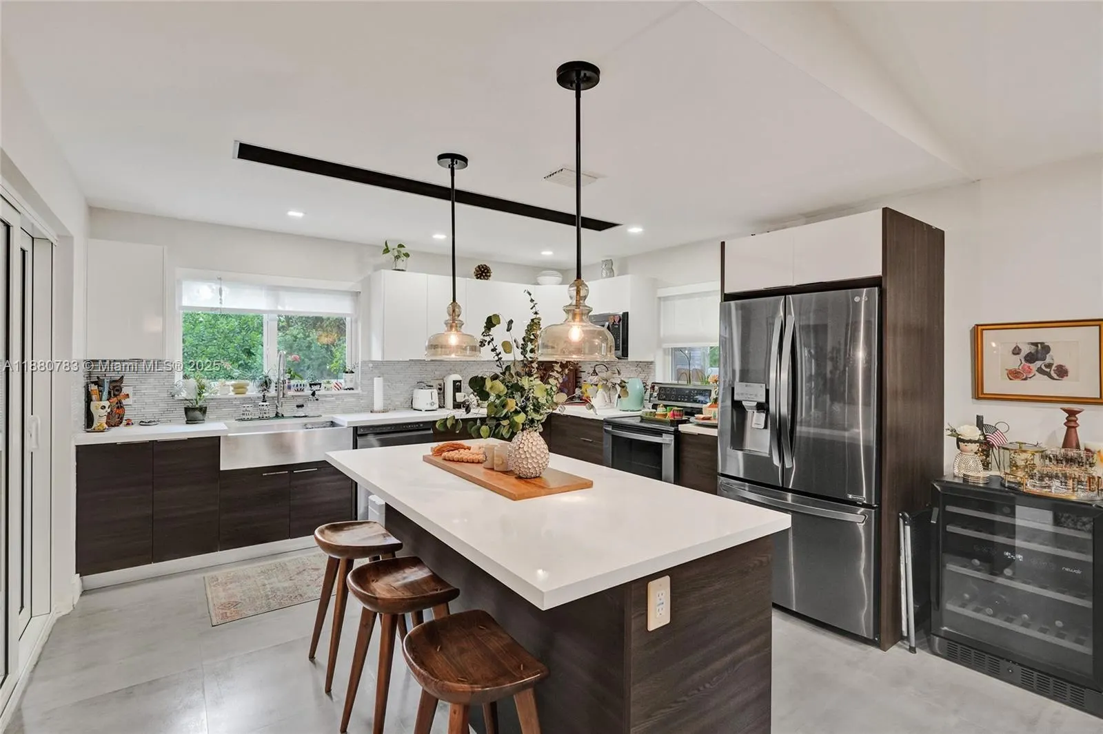 910 SW 23rd Rd