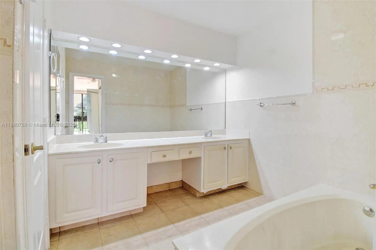 9713 Costa Del Sol Blvd, #G-99