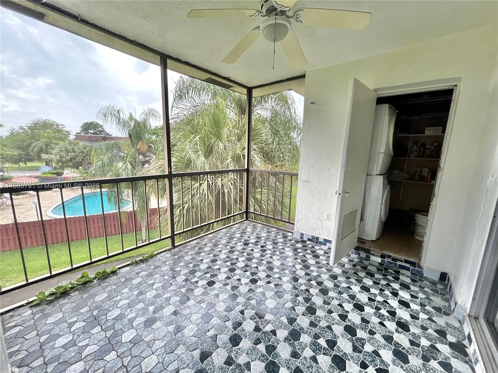 7480 NW 17th St, #305