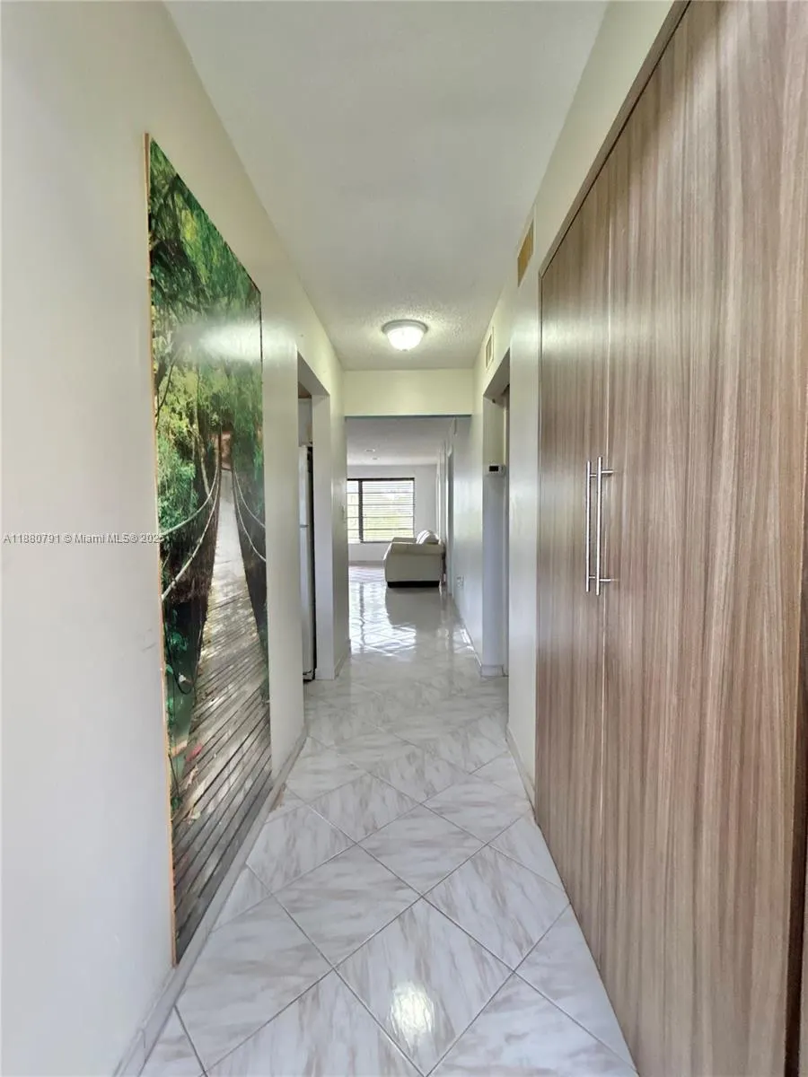 7480 NW 17th St, #305