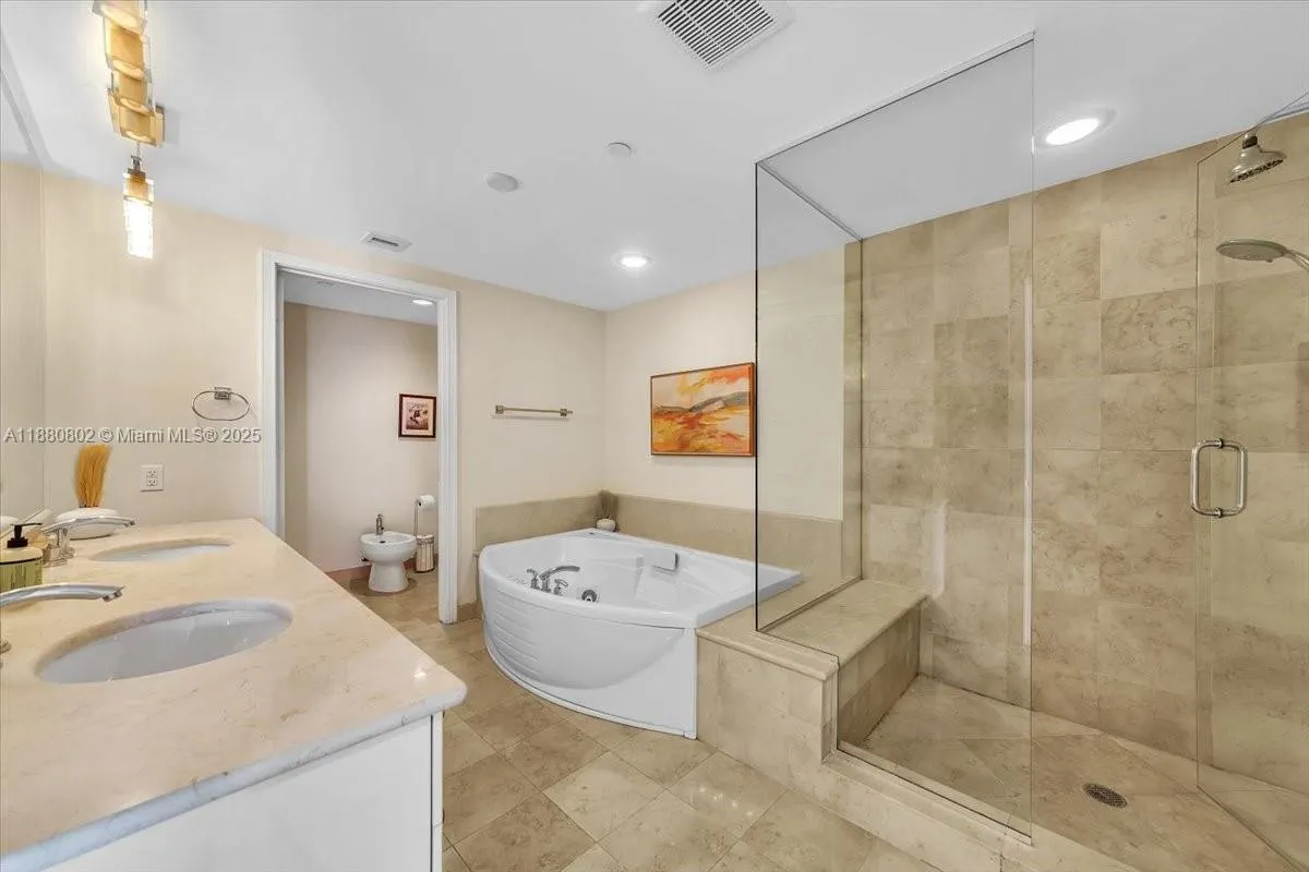 3101 S Ocean Dr, #2307