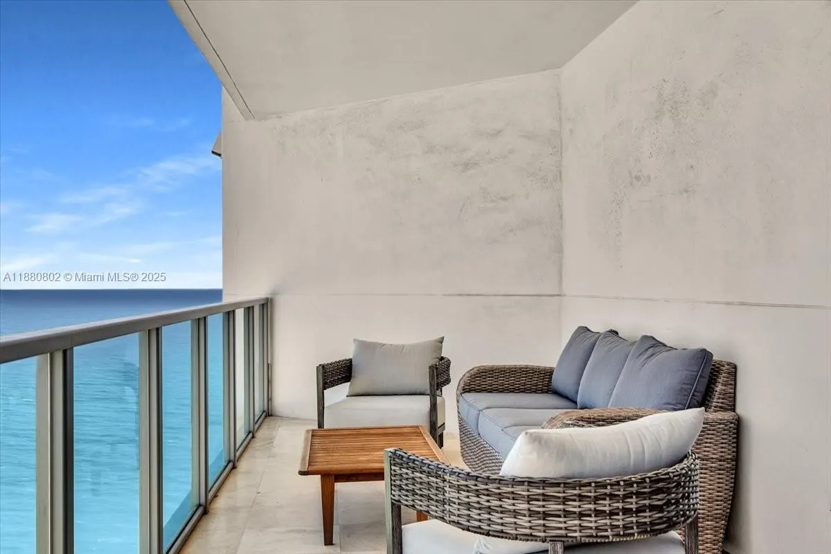 3101 S Ocean Dr, #2307