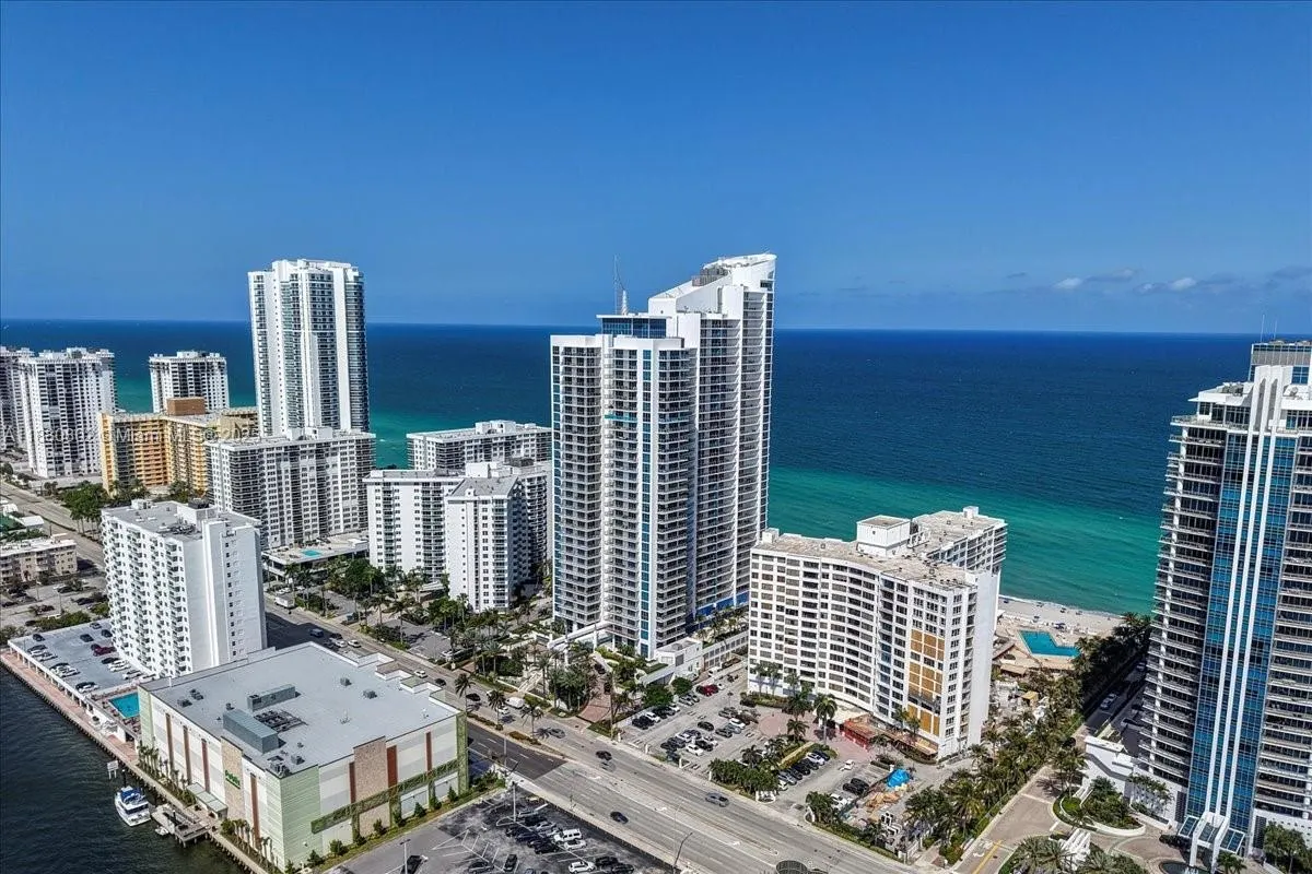3101 S Ocean Dr, #2307
