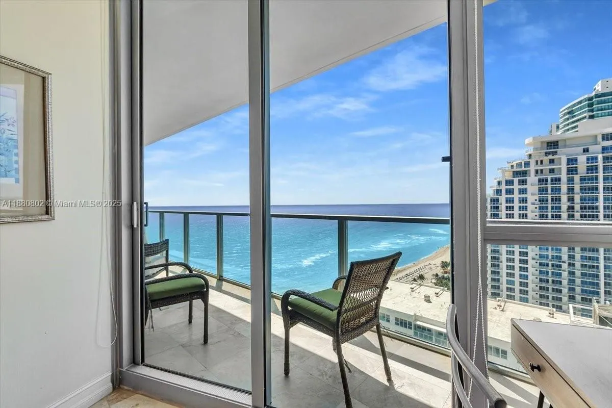 3101 S Ocean Dr, #2307