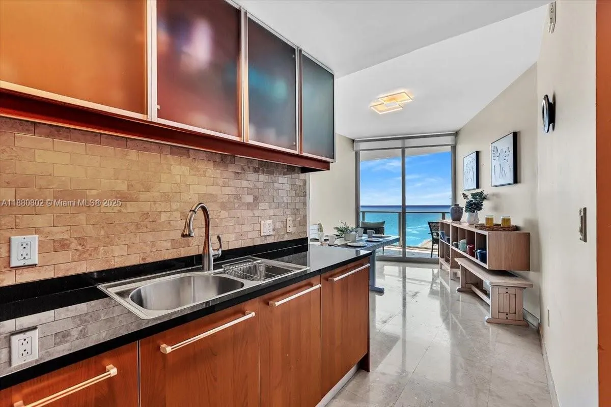 3101 S Ocean Dr, #2307