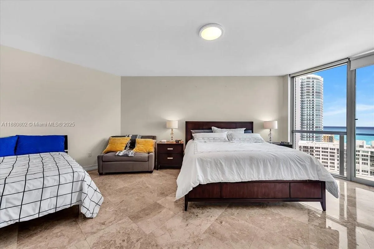 3101 S Ocean Dr, #2307