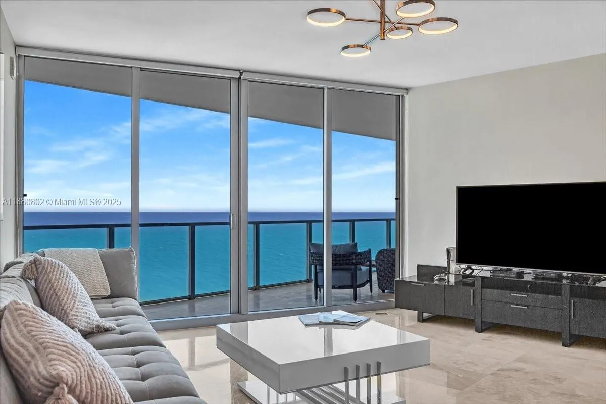 3101 S Ocean Dr, #2307