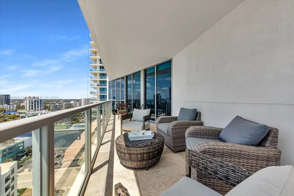 3101 S Ocean Dr, #2307
